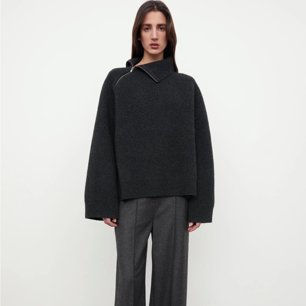 Toteme side zip oversized sweater. Size XS (runs large)